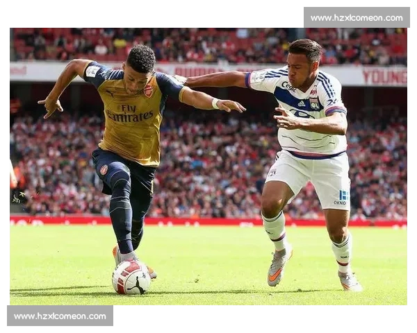 高清流畅足球赛事在线观看平台尽享全球精彩对决实时直播回放分析 - 副本 (8)